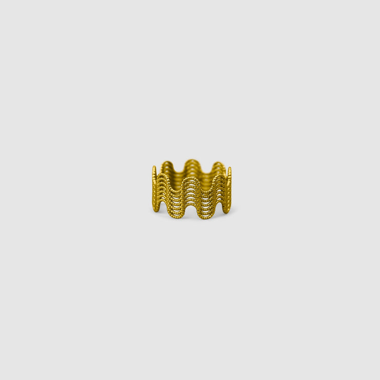 This intricate ring from the PHAOS collection is an innovative approach to the ancient technique of granulation, reimagined through digital design. Available in gold plated brass, silver .925 or gold plated silver .925