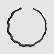 This statement chocker is crafted using advanced technology and hand finished in your choice of colour. Its material is a bioplastic polyamide powder made out of renewable resources that come from vegetable oil.