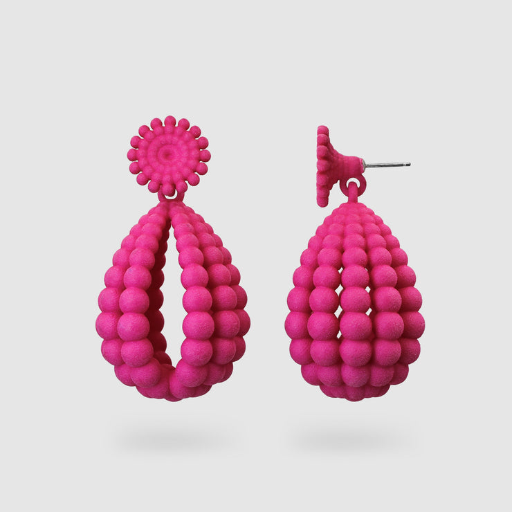 Show-stopping earrings from hand dyed durable bioplastic and silver .925 of the PHAOS collection. Made from a bio-based material derived from castor oil, these earrings take centre stage. Finished with our signature post fastening for all-day comfort on pierced ears.